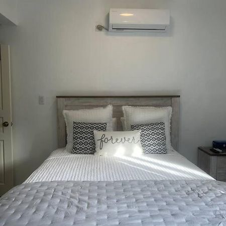 Little Cole Bay Apartment Koolbaai ภายนอก รูปภาพ